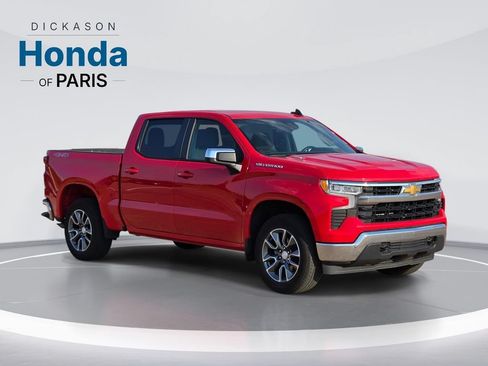 Used 2024 Chevrolet Silverado 1500 LT AWD/4WD image 3