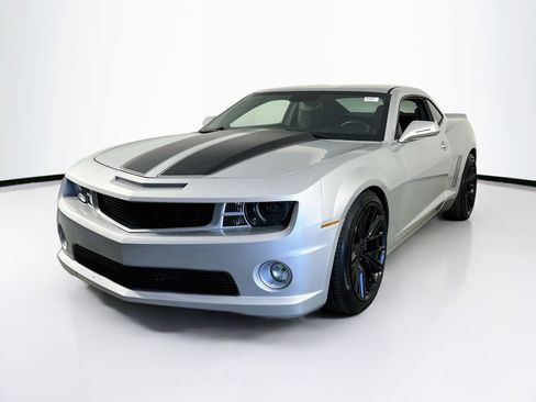 Used 2010 Chevrolet Camaro SS w/ RS Package RWD image 1