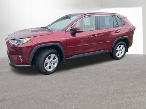 Used 2019 Toyota RAV4 XLE w/ Convenience Package image 1