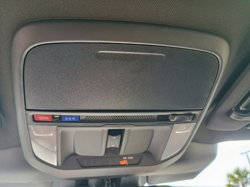 Certified 2025 Subaru Forester Limited image 32