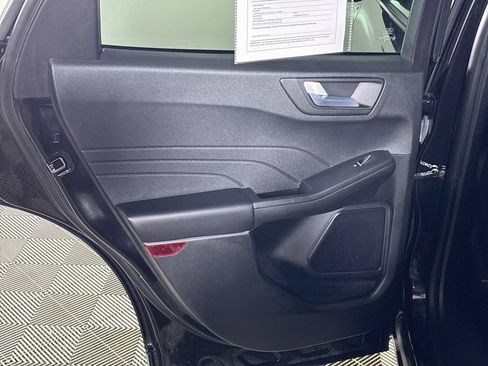 Used 2025 Ford Escape ST-Line FWD image 18
