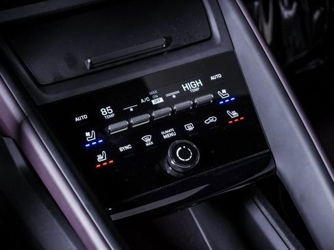 Certified 2025 Porsche Macan 4S Electric image 24