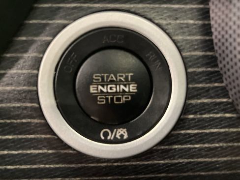 Used 2019 RAM 1500 Limited image 22