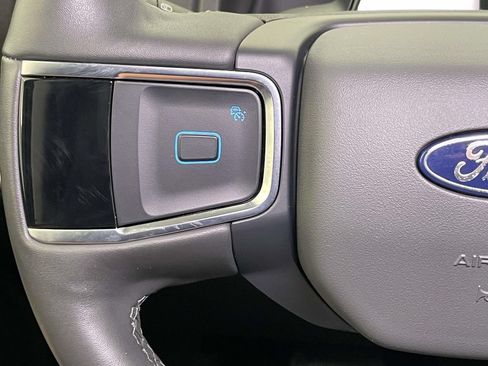 Used 2026 BMW X5 xDrive40i w/ M Sport Package AWD/4WD image 79