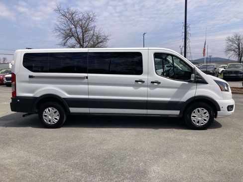 Used 2024 Ford Transit 350 XLT image 2