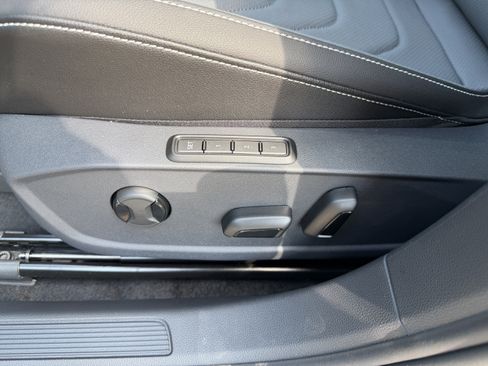 New 2026 Volkswagen Jetta SEL FWD image 13