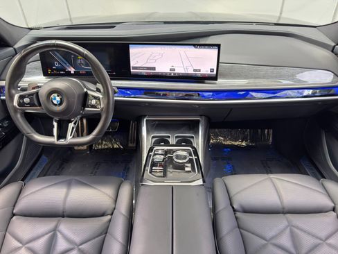 Used 2023 BMW 740i RWD image 12