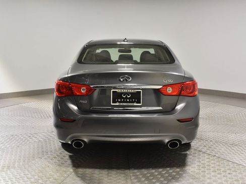 Used 2017 INFINITI Q50 2.0t w/ Moonroof Package image 4