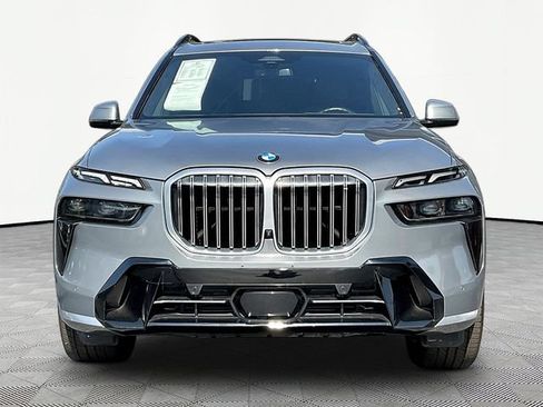 Used 2024 BMW X7 xDrive40i w/ M Sport Package AWD/4WD image 2