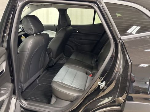 New 2026 Chevrolet Trax LT image 18