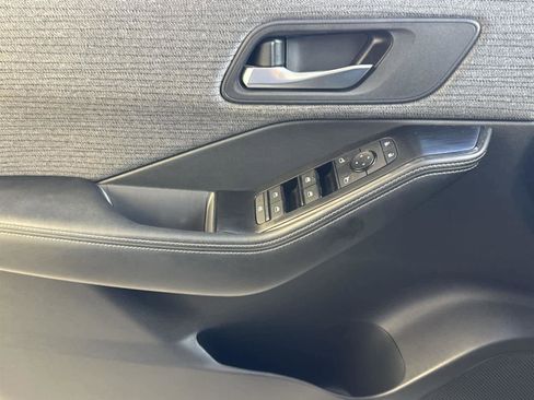 Used 2022 Nissan Rogue SV image 21