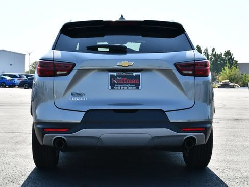 Used 2023 Chevrolet Blazer LT w/ Convenience Package FWD image 6