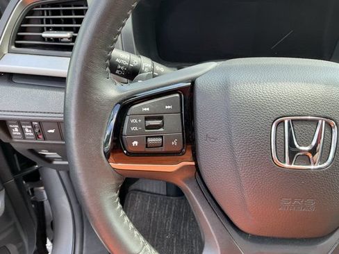 Used 2025 Honda Odyssey EX-L image 21