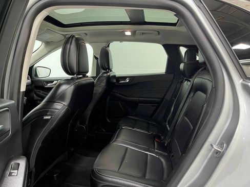 Used 2021 Ford Escape SEL AWD/4WD image 30
