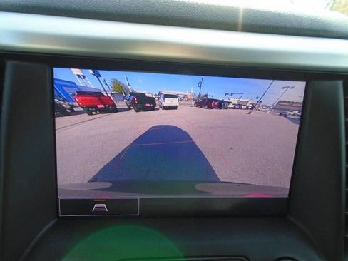 Used 2023 GMC Acadia SLT w/ Elevation Edition image 10