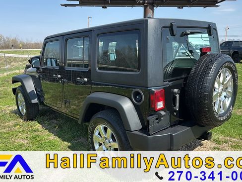 Used 2012 Jeep Wrangler Unlimited Sport AWD/4WD image 6
