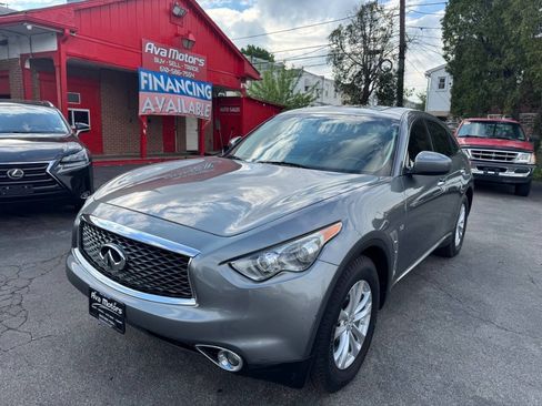 Used 2017 INFINITI QX70 2WD image 1