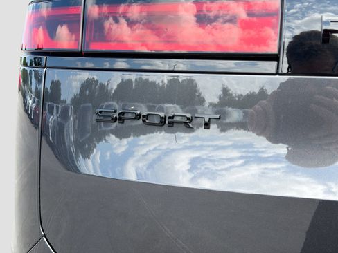 New 2026 Land Rover Range Rover Sport Dynamic SE AWD/4WD image 11