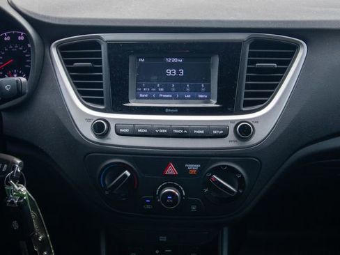 Used 2022 Hyundai Accent SE image 21