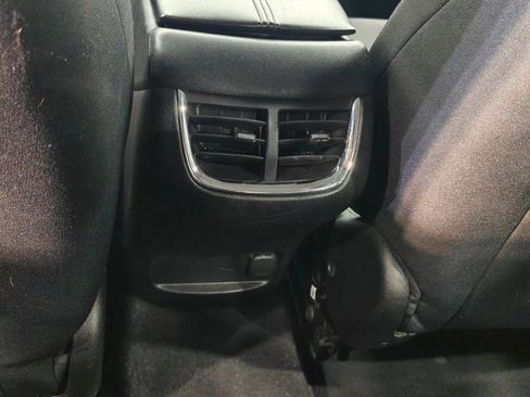 Used 2023 Chevrolet Malibu LT image 25