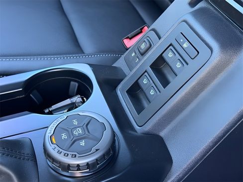 New 2025 Ford Bronco Outer Banks image 21