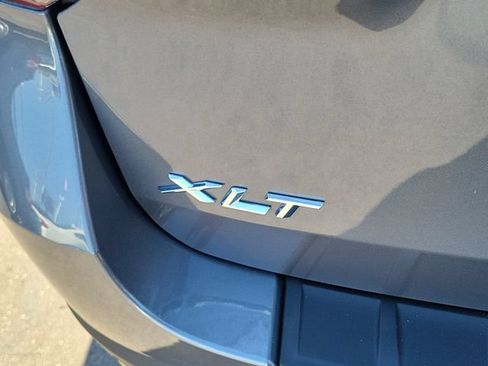 Certified 2022 Ford Explorer XLT w/ Equipment Group 202A RWD image 21