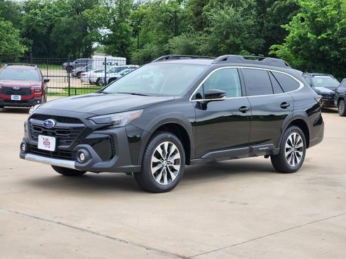 Certified 2025 Subaru Outback Limited AWD/4WD image 3