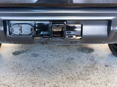 Used 2015 Jeep Grand Cherokee Limited image 19