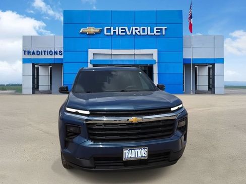 Certified 2024 Chevrolet Traverse LS w/ LPO, Floor Liner Package FWD image 4