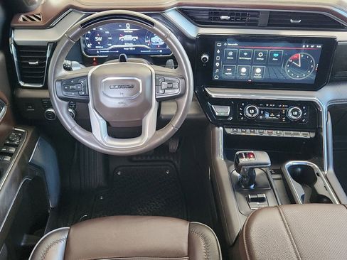 Used 2025 GMC Sierra 1500 Denali AWD/4WD image 26