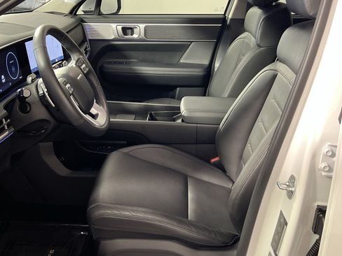 Used 2025 Hyundai Santa Fe Limited AWD/4WD image 14