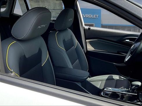 New 2026 Chevrolet Trax LT w/ Driver Confidence Package FWD image 10