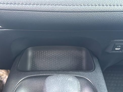 Used 2024 Toyota Corolla SE image 18