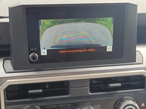 Used 2025 Toyota 4Runner SR5 AWD/4WD image 26