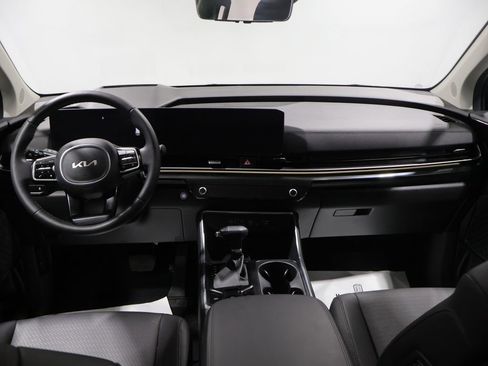 Used 2025 Kia Carnival SX Prestige FWD image 16