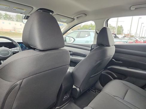 Certified 2025 Hyundai Tucson SE image 23