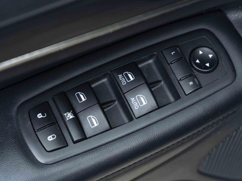 Used 2020 Jeep Grand Cherokee Limited X image 35