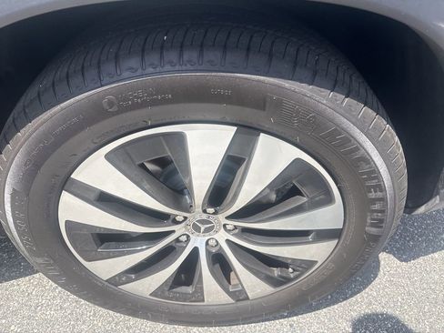 Used 2024 Mercedes-Benz GLE 350 4MATIC image 16