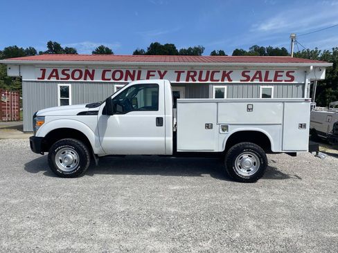 Used 2012 Ford F250 XL AWD/4WD image 1