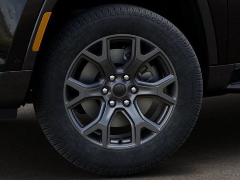 New 2026 Jeep Grand Wagoneer Limited AWD/4WD image 8
