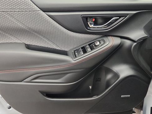 Used 2024 Subaru Forester Sport image 9