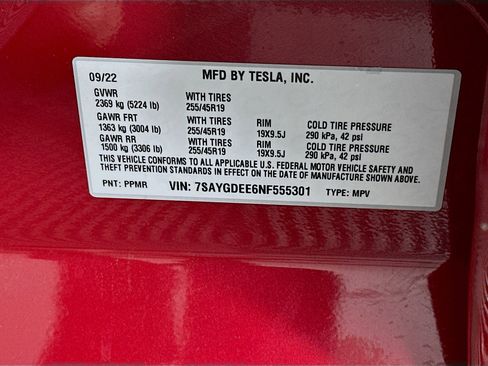 Used 2022 Tesla Model Y Long Range image 12