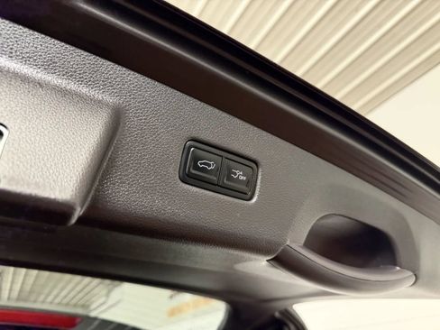 Used 2024 Kia Carnival SX Prestige FWD image 41