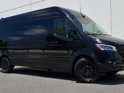 Used 2025 Mercedes-Benz Sprinter 2500 image 49