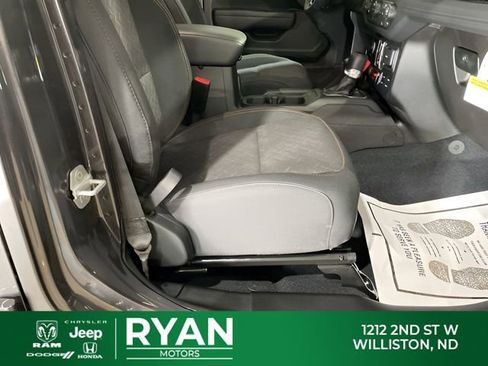 New 2026 Jeep Gladiator Mojave w/ Technology Group AWD/4WD image 52