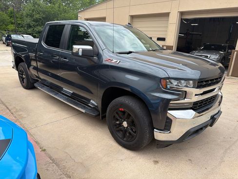Used 2019 Chevrolet Silverado 1500 LT w/ All-Star Edition AWD/4WD image 3