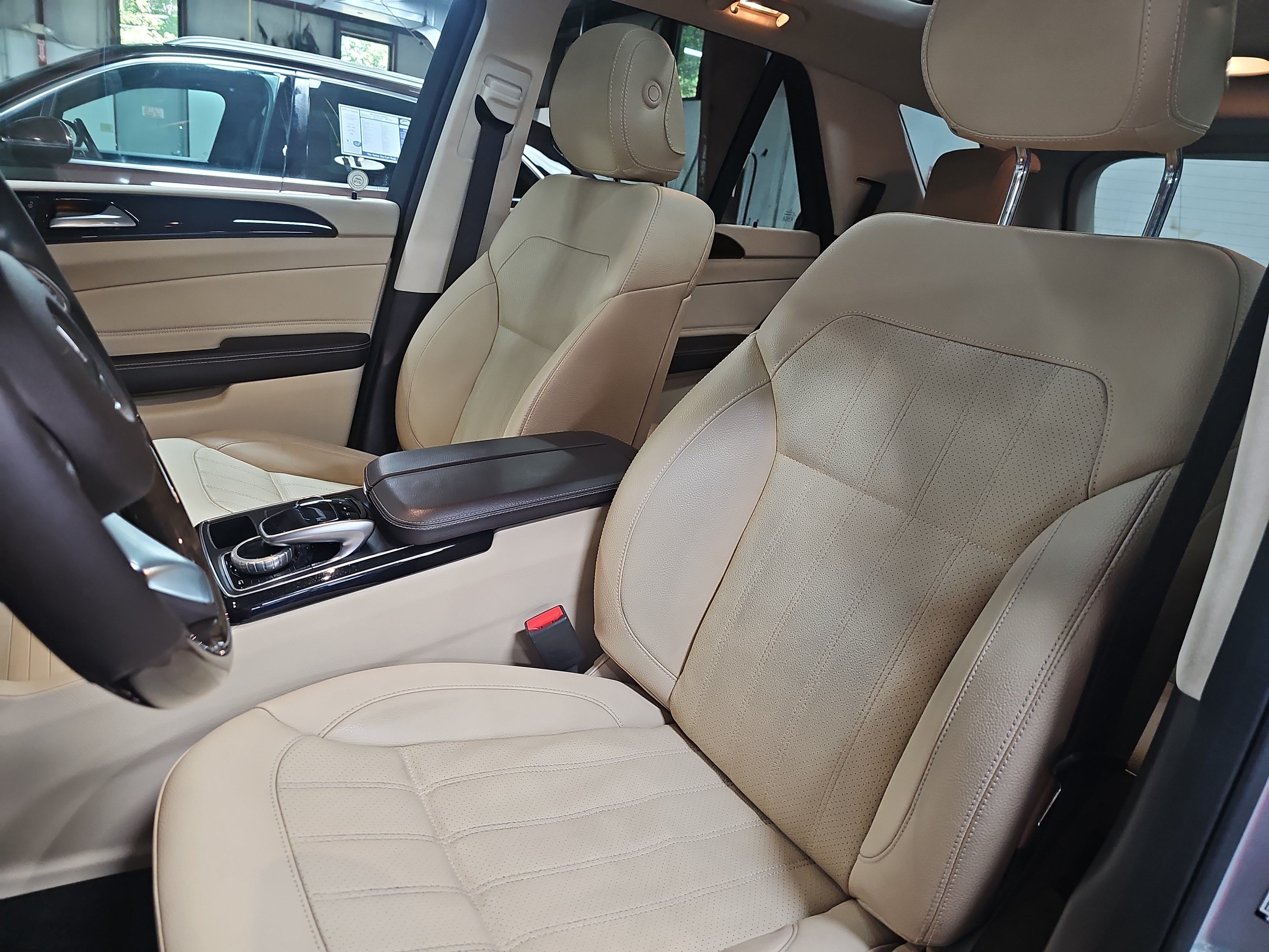 Used 2017 Mercedes-Benz GLE 350 image 16