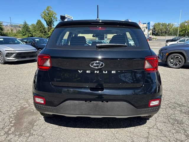 Used 2026 Hyundai Venue SEL FWD image 20