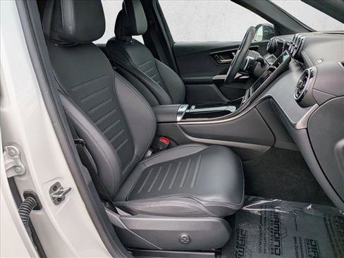 Certified 2025 Mercedes-Benz GLC 300 GLC 300 image 23