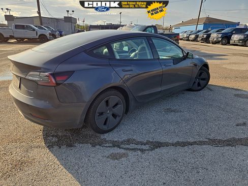 Used 2021 Tesla Model 3 Long Range image 9